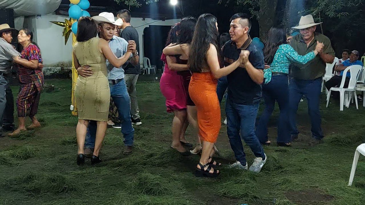 jente bonita les dejo el ultimo video del bailon de istansia la vijen miraque hermosas mujeres ai