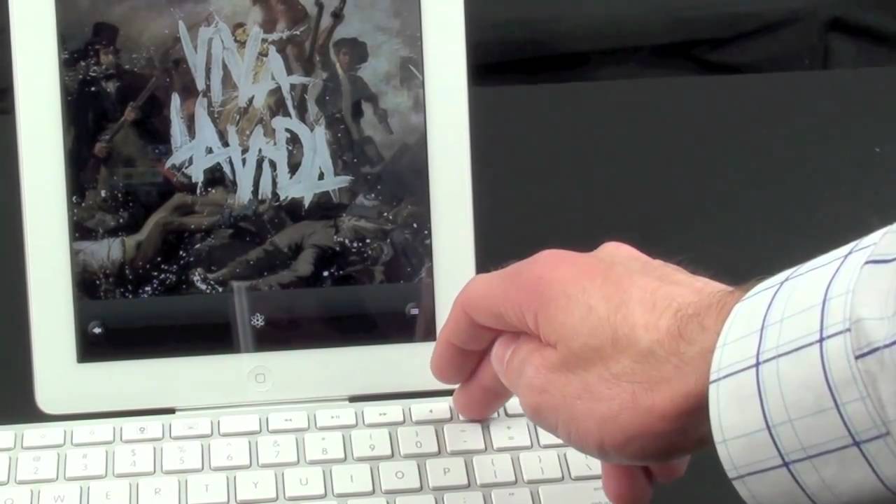 Apple iPad 2 и док-станция с клавиатурой: демонстрация