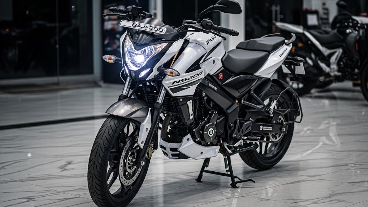 Pulsar NS200 2026 White Beast 🤍 ये बाइक सबको पीछे छोड़ देगी!