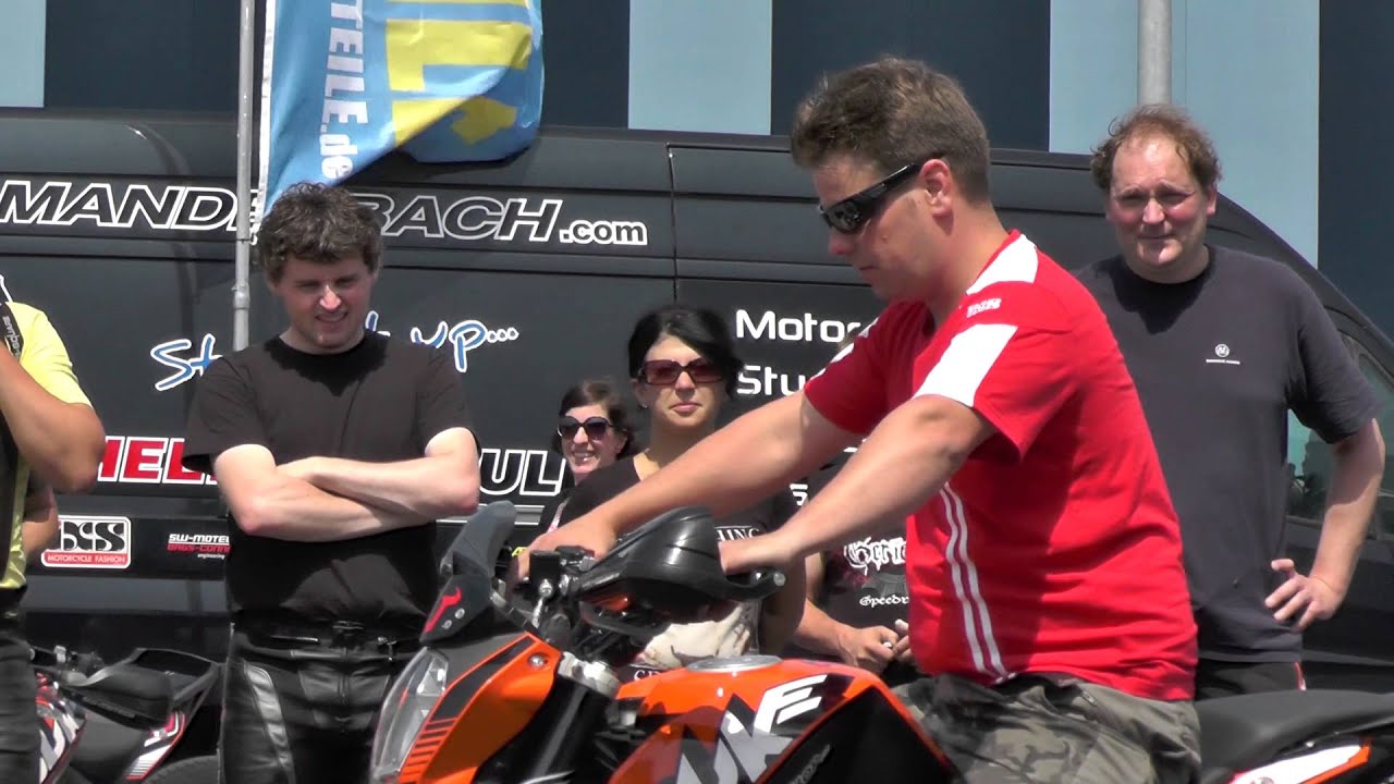 Wheelieschule von Dirk Manderbach mit Team Afrikascout
