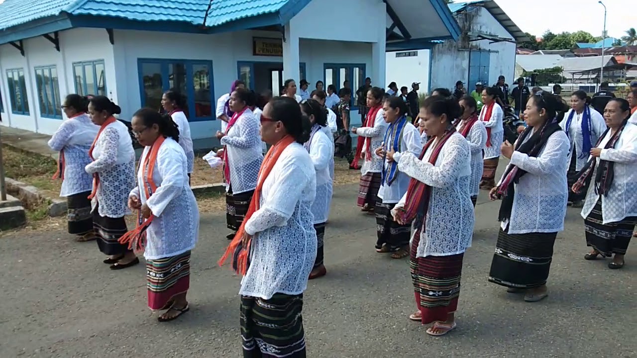 Penjemputan wakil sinode dan pendeta se maluku di jemaat GPM adaut.