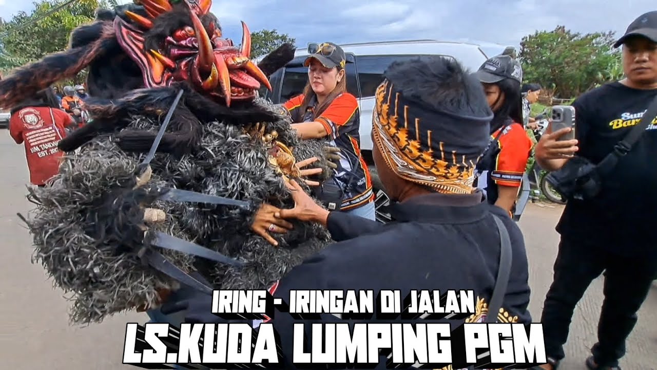 Iring - iringan di jalan kuda lumping PGM‼️pusaka galur manunggal💥