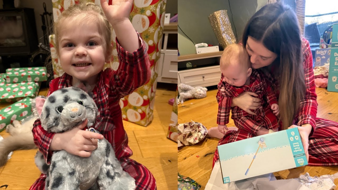 CHRISTMAS MORNING OPENING PRESENTS 2025