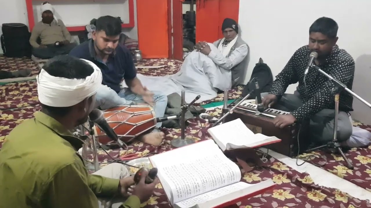 apki dushmani kabul mujhe tarj me bahut sundar gayan pavan shravan manash mandal rewa 9098832696
