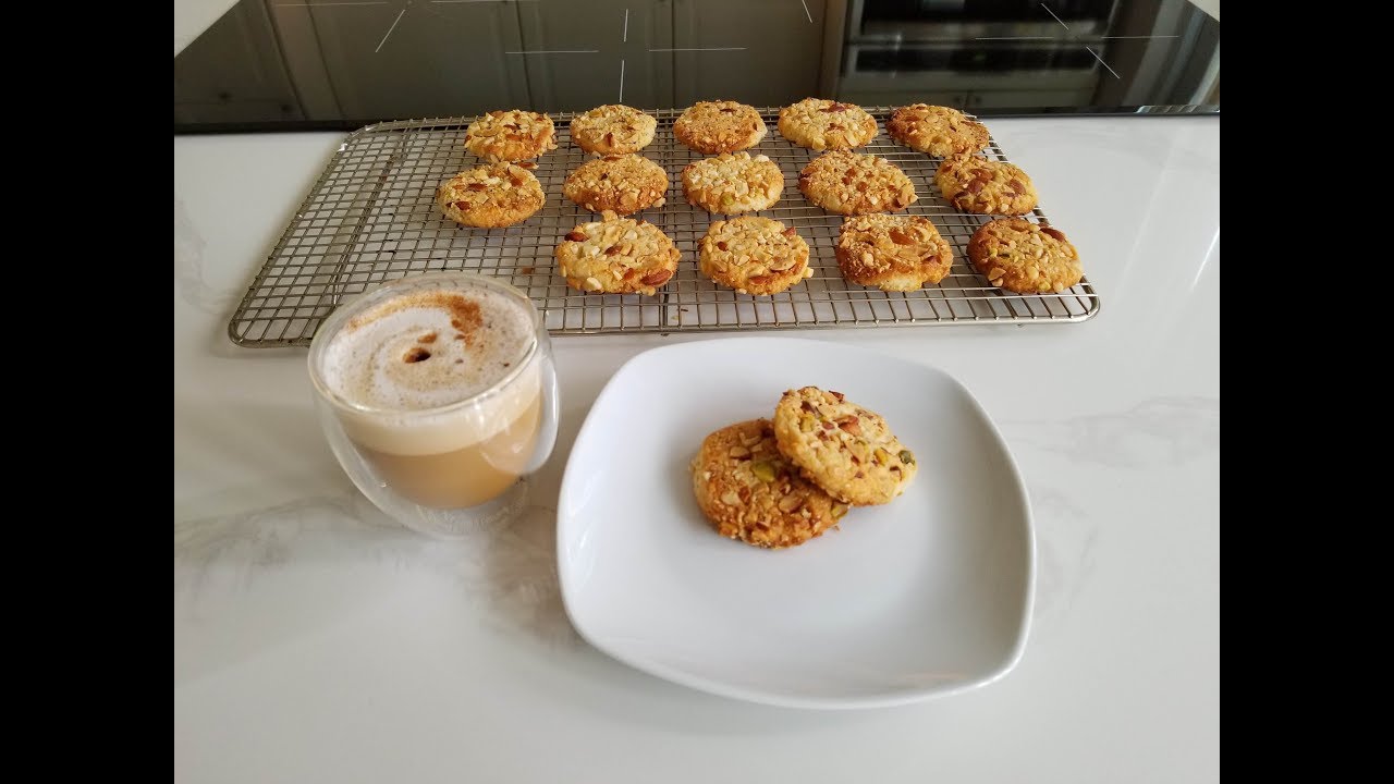 Keto galletas de nueces y limón