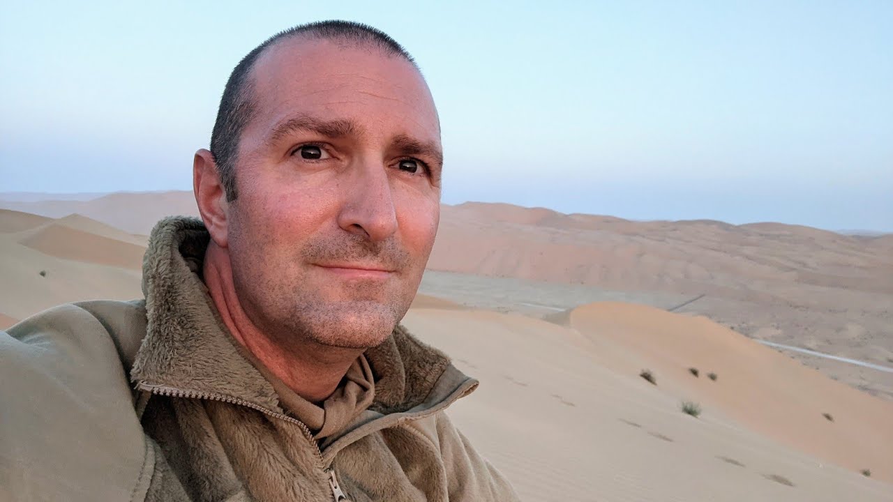 How I made a friend on top of a sand dune - Liwa Desert, UAE - Adventure Man USA: Ep. 30