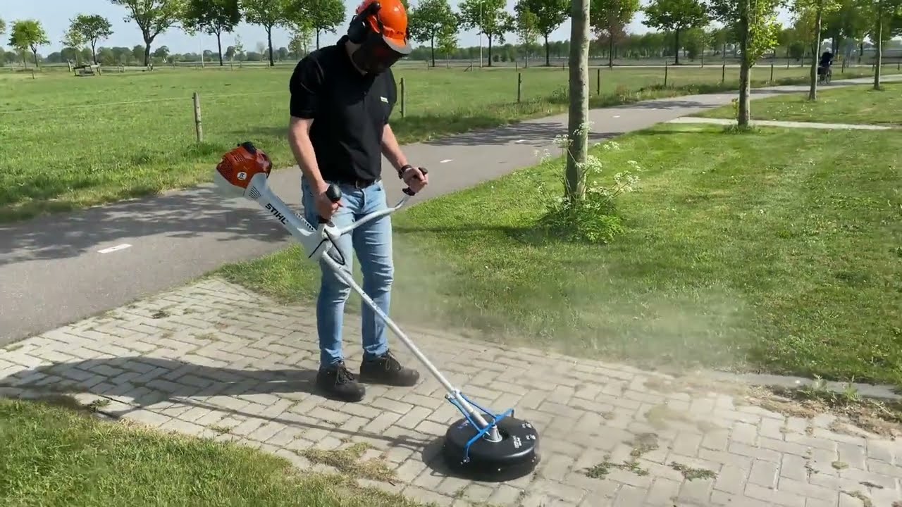 Weg met Onkruid! STIHL FS 460 C-EM L bosmaaier met WeedGo onkruidborstel