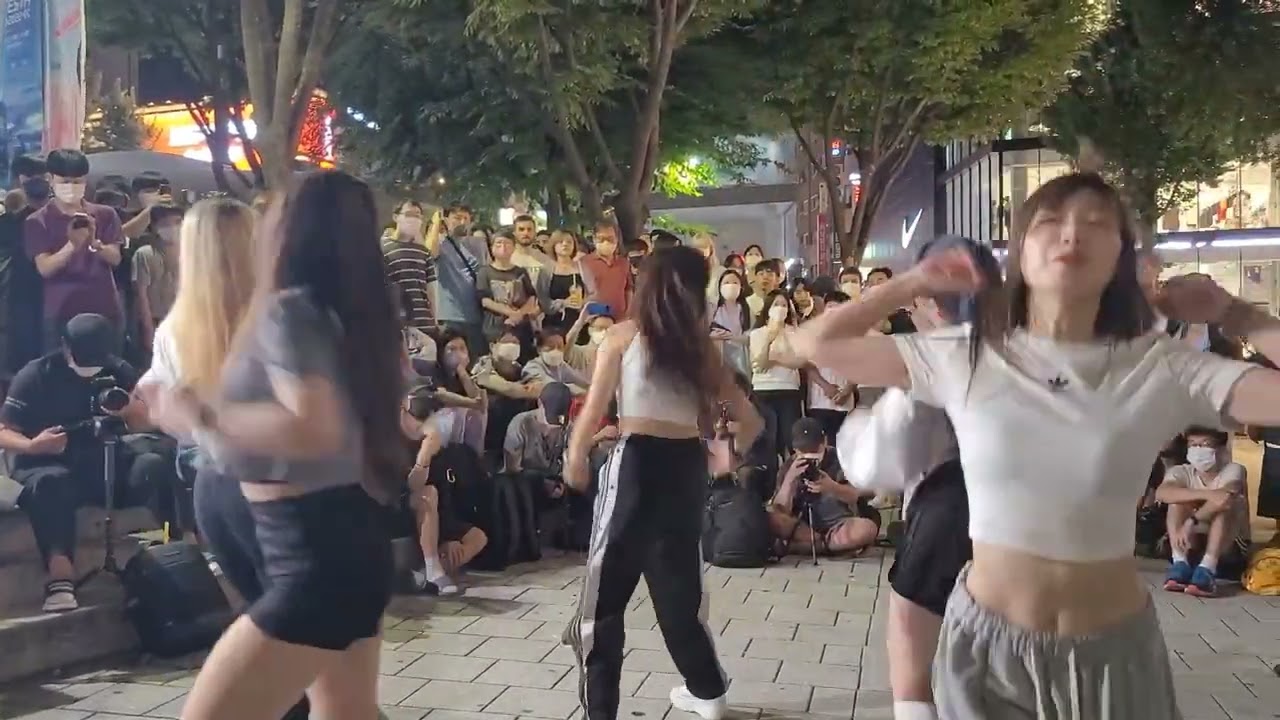 레이디비  소리꾼♡ 왓섭♡ 다이너마이트 홍대버스킹