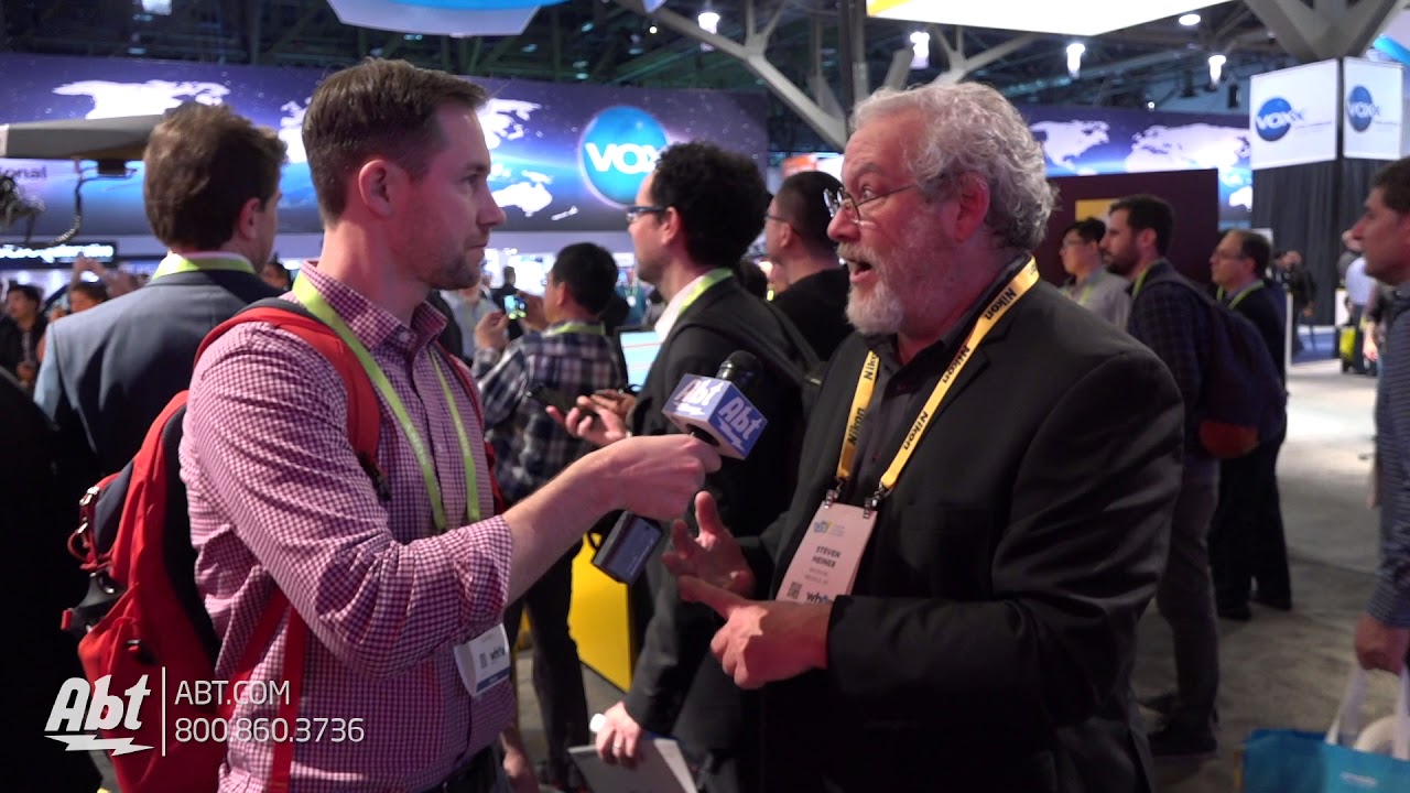 CES 2018 - Nikon Super Telephoto Zoom Lens 180-400mm f/4E