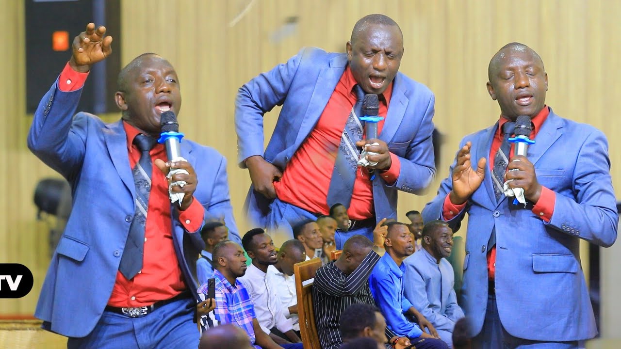 🤣🤣🤣🤣🤣ZAMURARYA AGARUTSE NABI NONEHO MWUMVE AMAKURU. MFIT ESTOMA YICUMA JEWE 🤣🤣