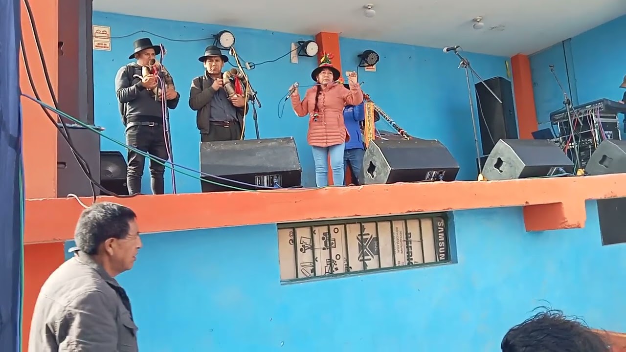 Vaca taqui al estiló del pueblo querido Pincocalla Mujer Andina de Sucre Ayacucho 