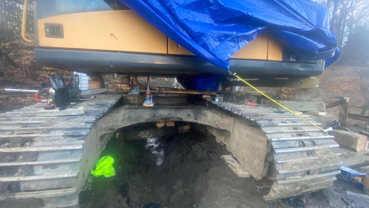 Changing the slew / turntable bearing on my Volvo Excavator