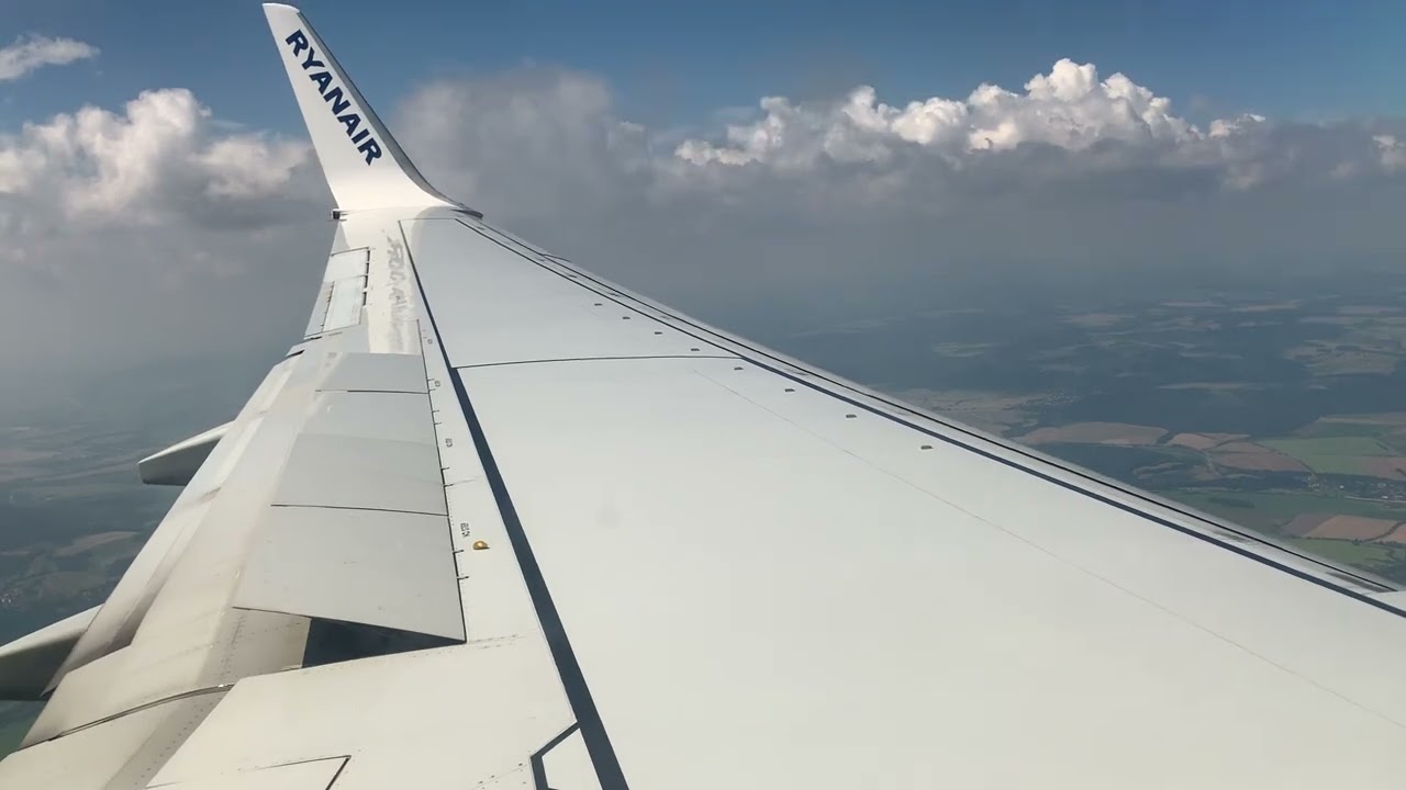 Landing at Ostrava airport in the Czech Republic. Ryanair Boeing 737-800.