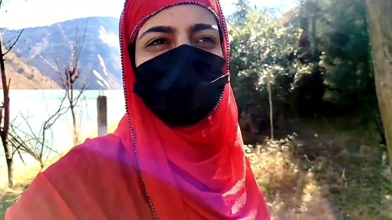 Aj ma sister ka ghar pa hu 😘