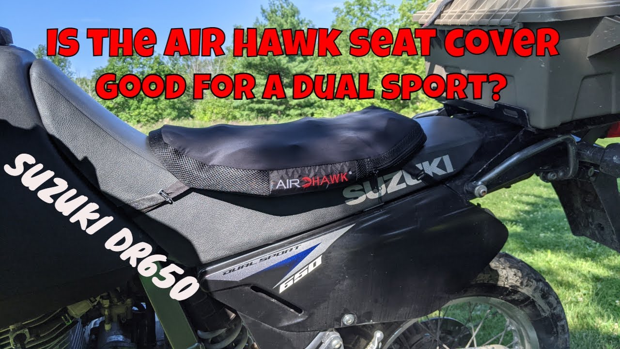 Я ремонтирую и проверяю чехол сиденья Airhawk на DR650.