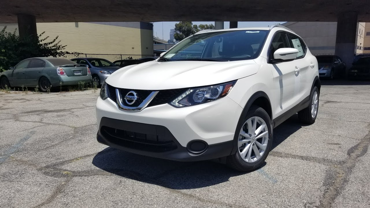 2017 Nissan Rogue Sport SV In-Depth Video Walkthrough