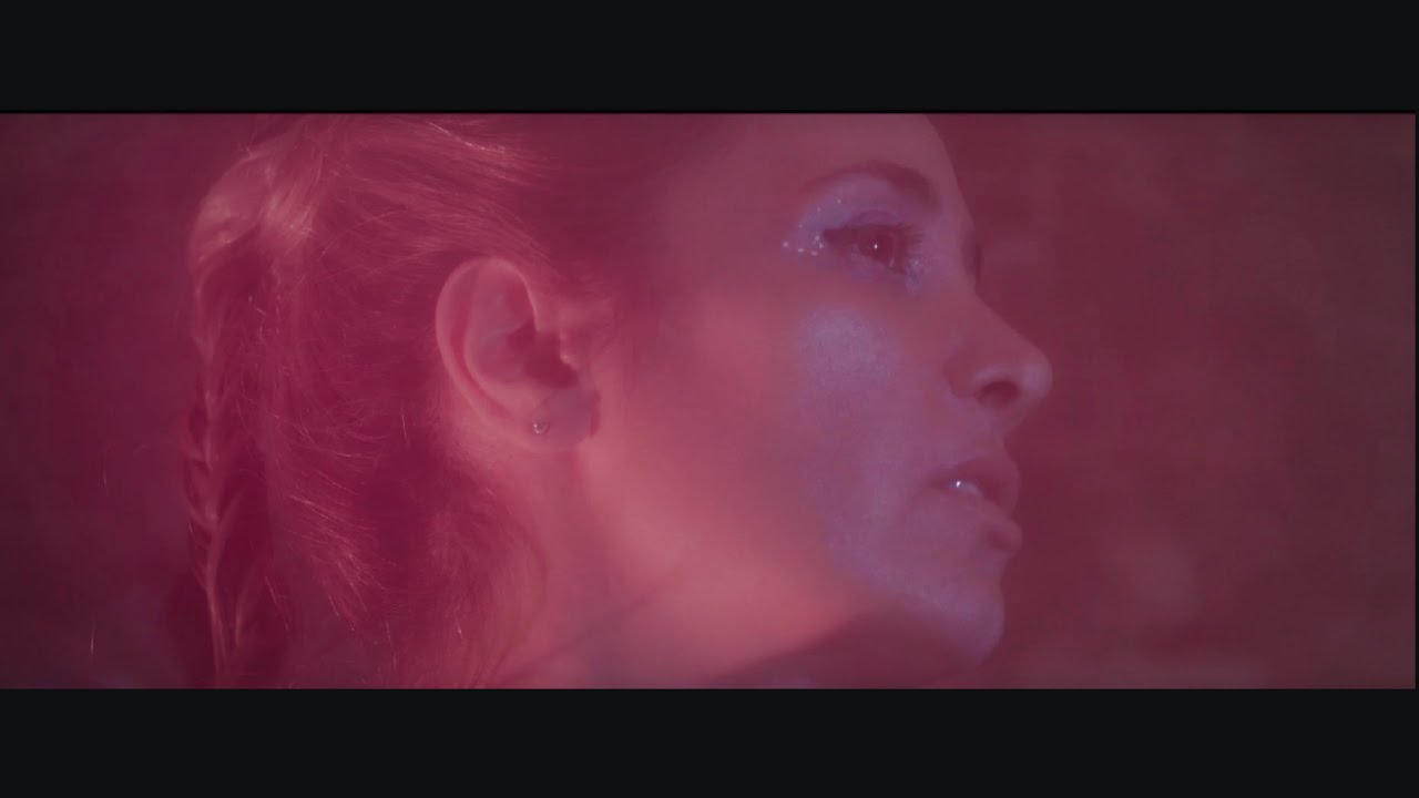Sara Cruz ft. Glisten Beats // Lost on Love [CinemaScope Music Video]