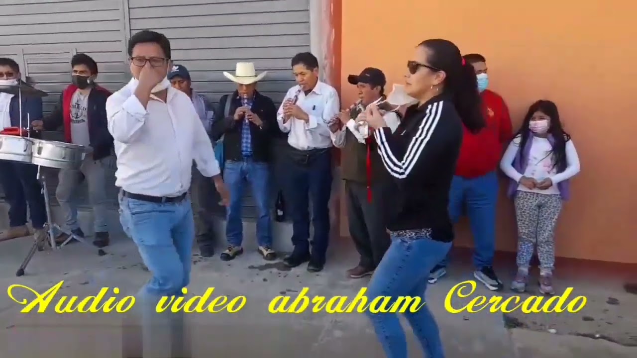 MUJER ANDINA : Trio Cajamarca.
