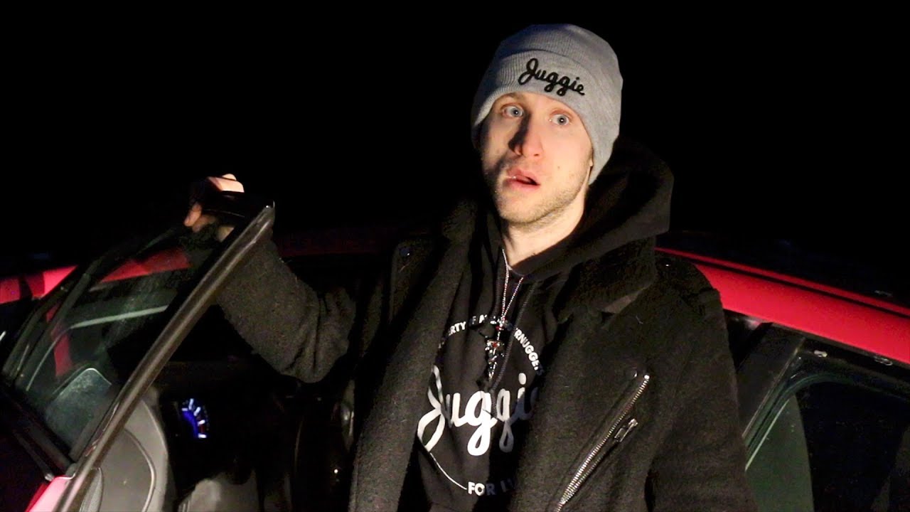 STEALING THE JUGGIES MOBILE FROM PSYCHO DAD!