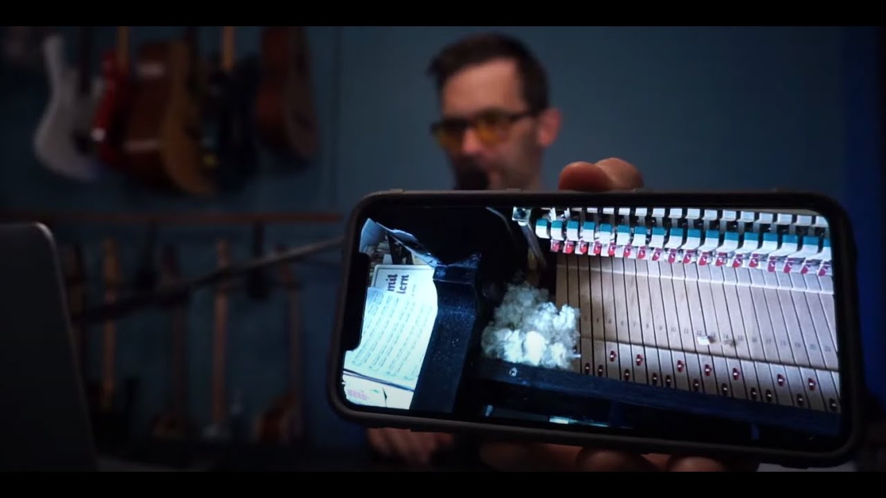 A mouse inside the piano - HELP!