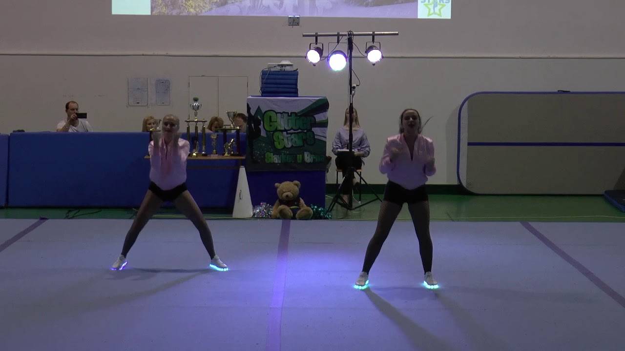 GLITTER STARS Novoroční exhibice 2018