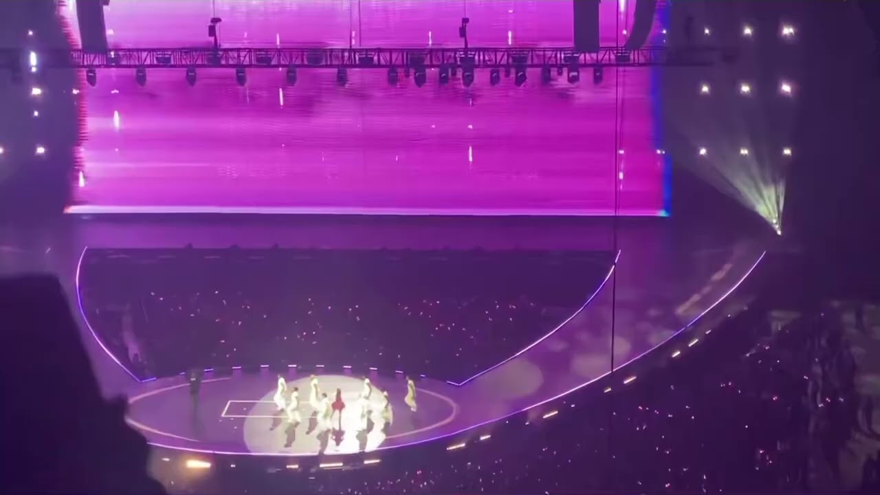 Earthquake - @BLACKPINK JISOO, D2 Deadline World Tour Manila 2025