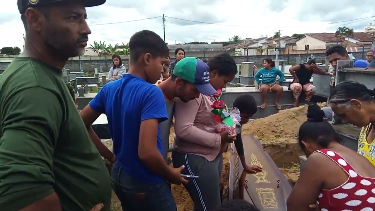 entero da mai de Edina em Teixeira de Freitas
