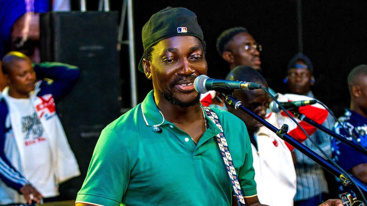 Alfred Jking stage performance