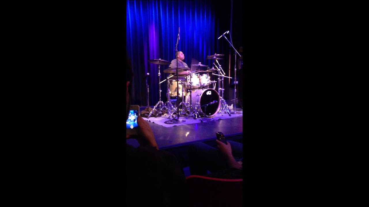 Aaron Spears Playing to 15 Steps By Radiohead @Berklee