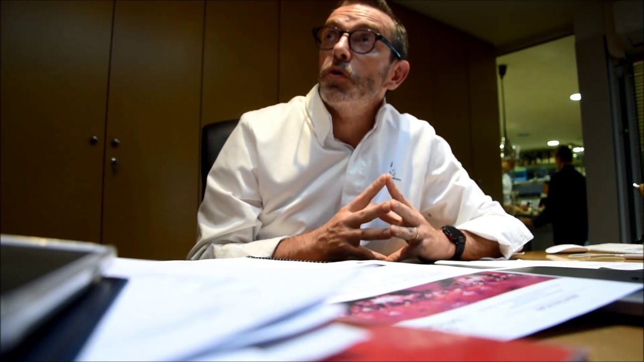 Sébastien Bras, chef triplement étoilé, renonce à figurer au Guide Michelin.