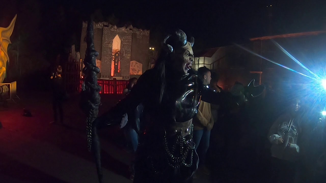 Hopi Hari Hora do Horror - 2019 Apocalipse região Wild West com os monstros