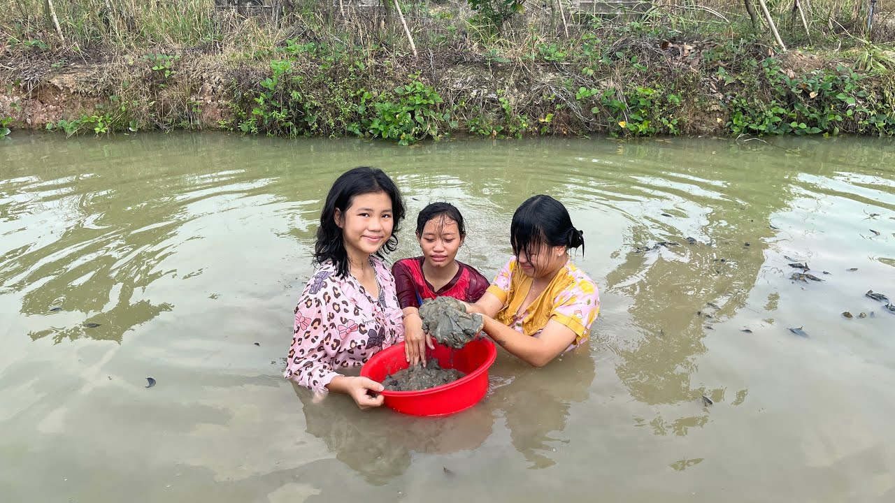 Món gà nướng đấy sét lần này có thêm lá Vối và lá môn ăn ngon có khác