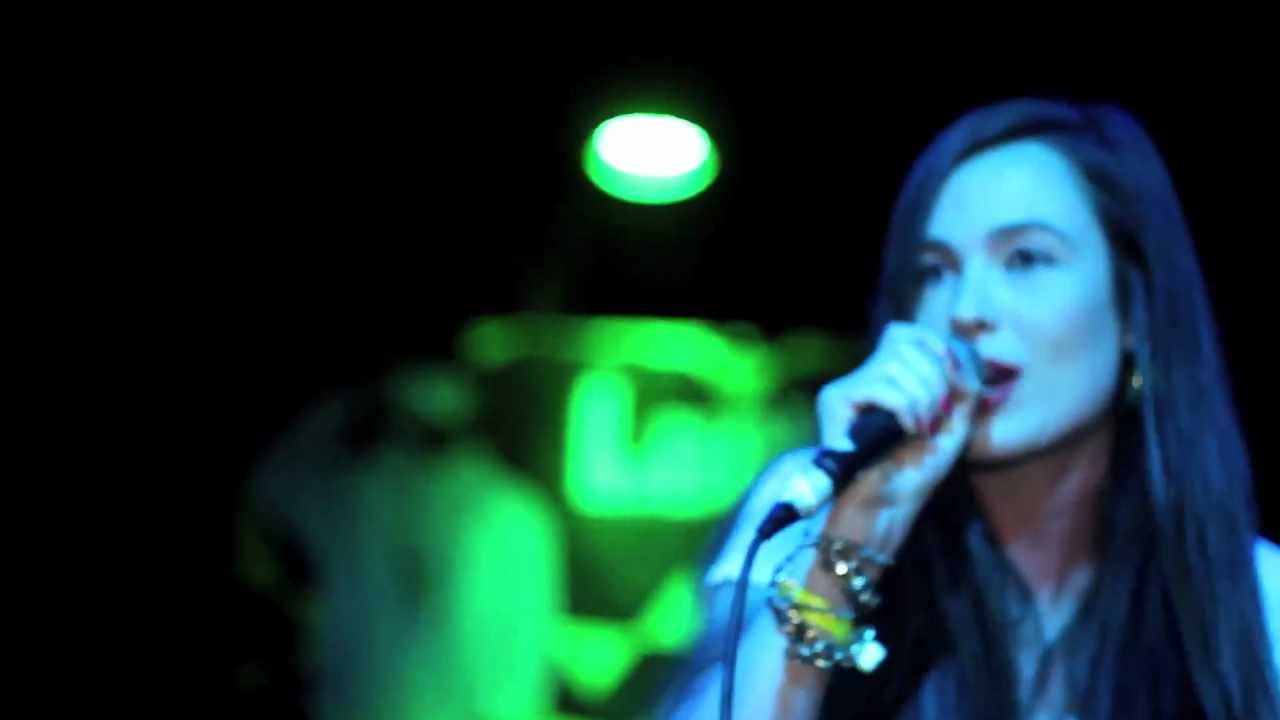 Luckyiam feat. Lana Shea - Bang Bang