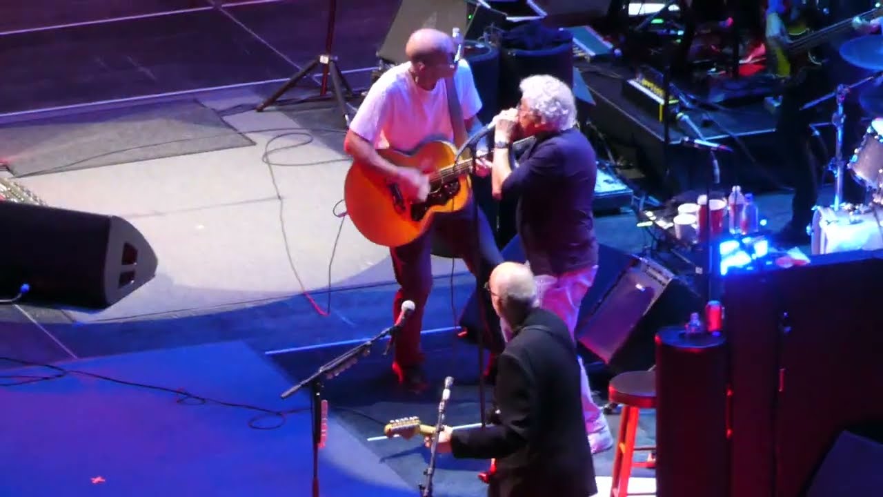 The Who in Seattle, Sept 25, 2025 - Going Mobile