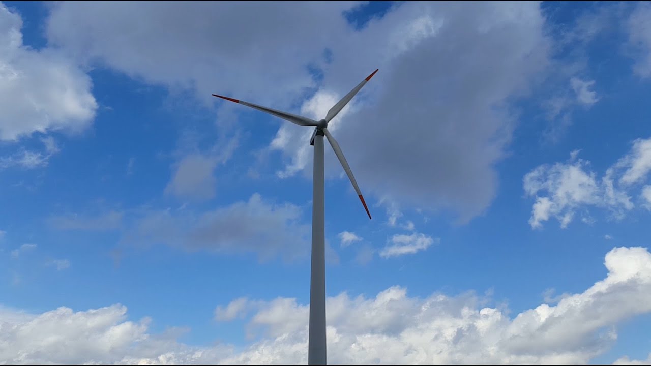Die Windräder bei Stötten