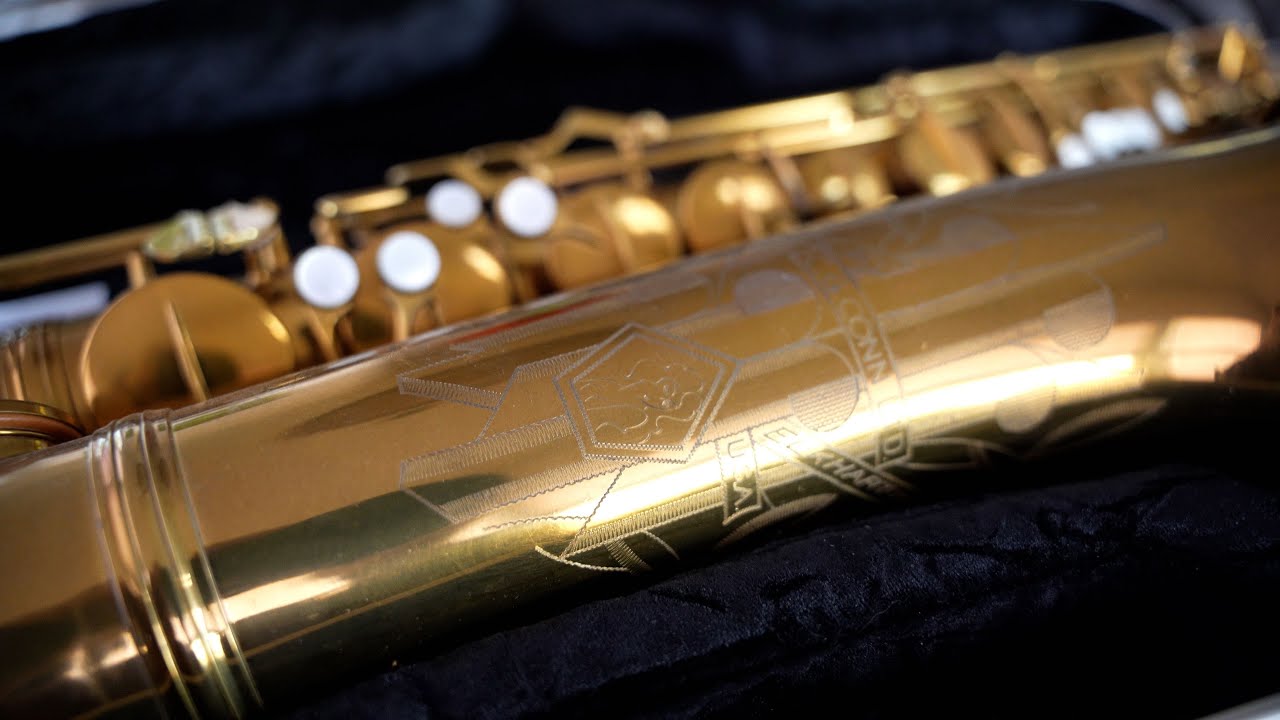 HUGE Tenor Sounds: Conn 10M VS. King SilverSonic