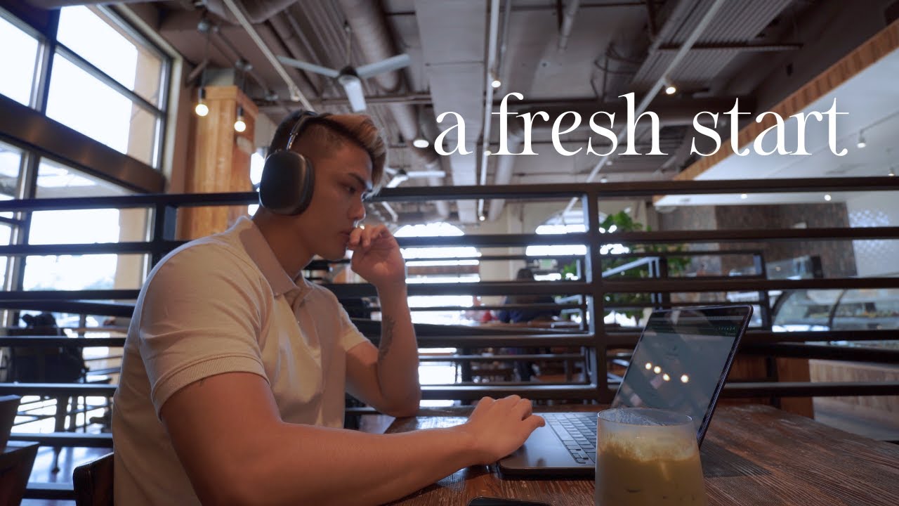 I get the hype about cafes now  💻☕️