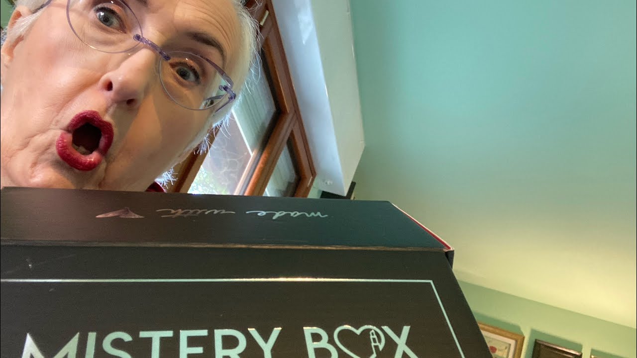 Mistery box (video versione completa) di @beautyprice_vomero