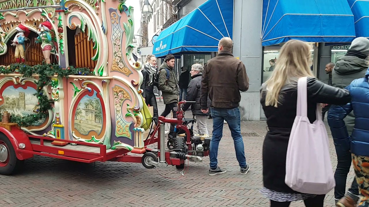Draaiorgel De Turk op een winterse decemberochtend - kerstmuziek