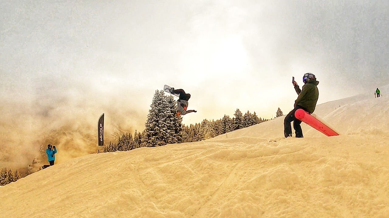 Pow meets Park fun @ Murren CH | Bro is upsided down 👀 | Is Snowboarding HOT again !?