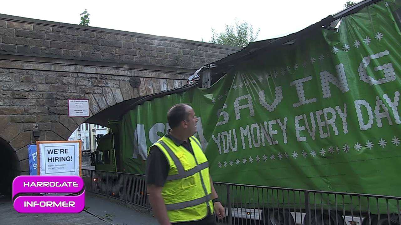 ASDA lorry gets stuck in Harrogate