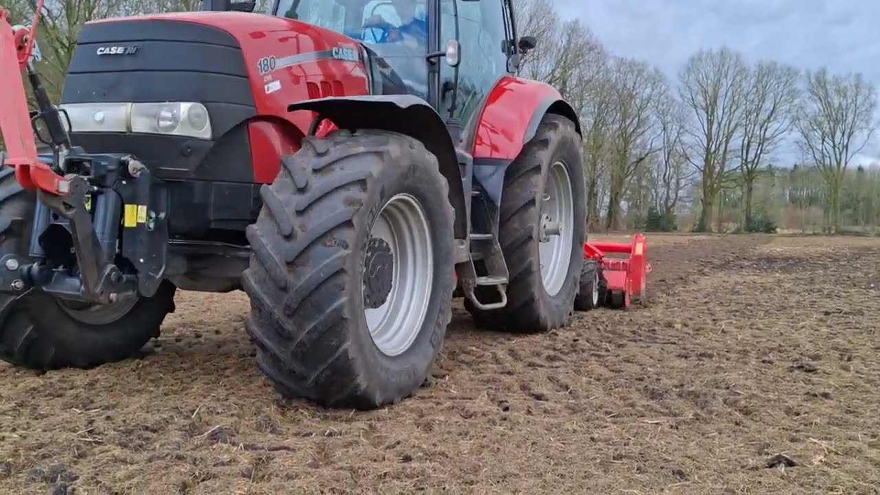 Grasland frezen en bladrammenas schijfeggen in Herfte
