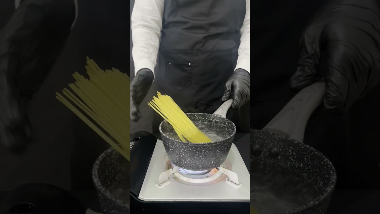 Resep carbonara beneran, yang ga kayak anomali ungu @ElaineCelestia #shorts #vtuberid #vtuber