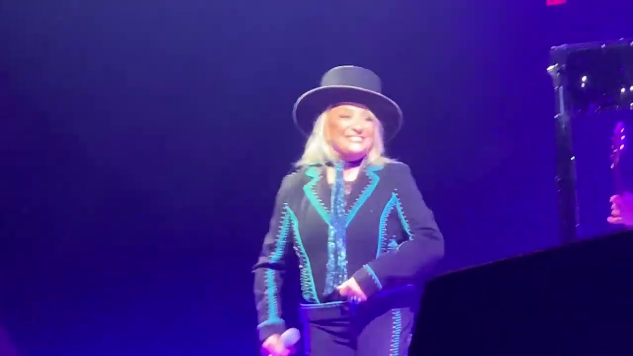 THE JUDDS FAREWELL TOUR: Rockin with the rhythm of the rain feat Tanya Tucker