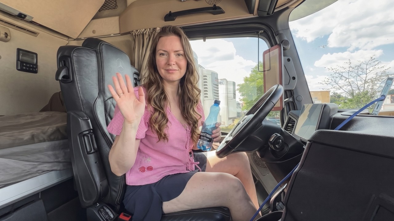 Female Truck Driver: More Than Just Driving! Discover My Daily Routine ASMR