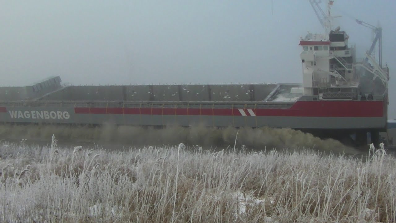 Stapellauf Ferus Smit Leer 25.01.2013 - Reestborg