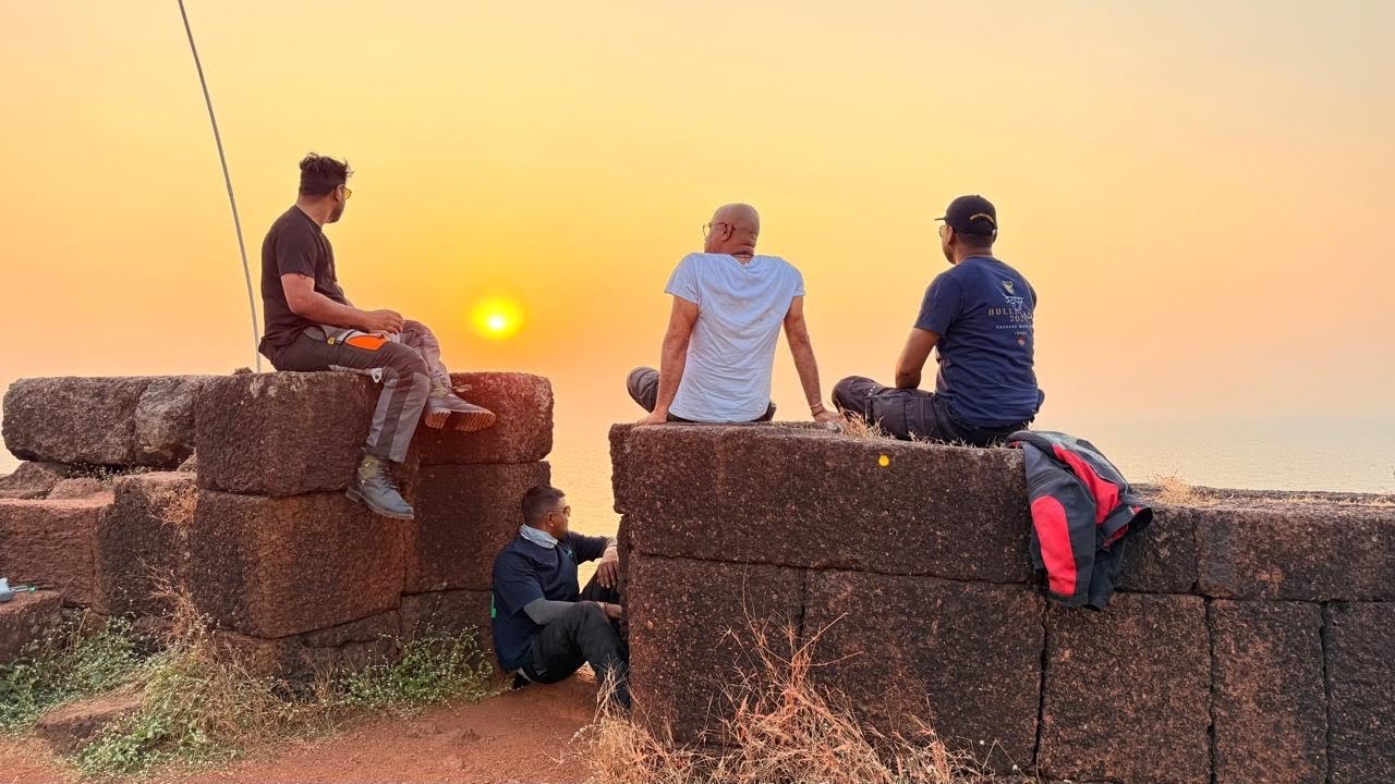 Ganpatiphule to Devgarh Konkan Ride | Temples, Hidden Beaches & Perfect Sunset 🌅 #bmwg310gs #konkan 