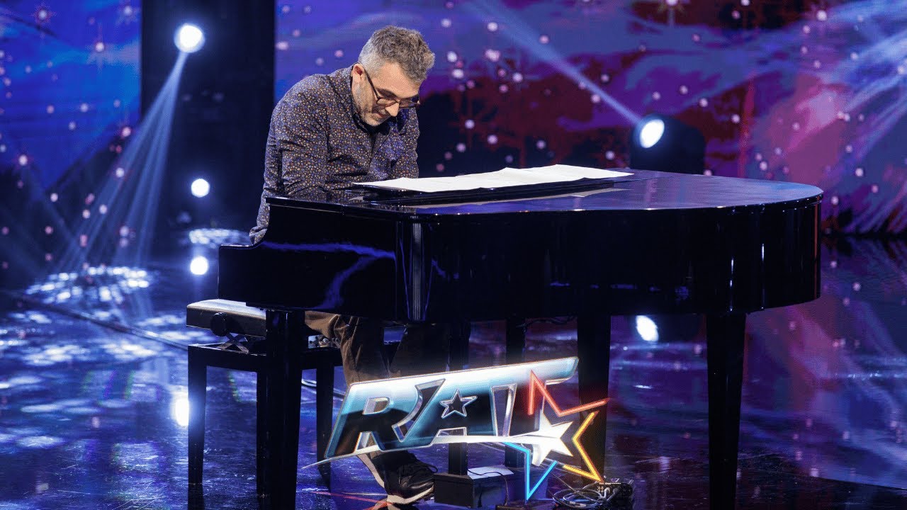 Teo Milea a cucerit întreaga sală cu acordurile de pian | Românii Au Talent S15