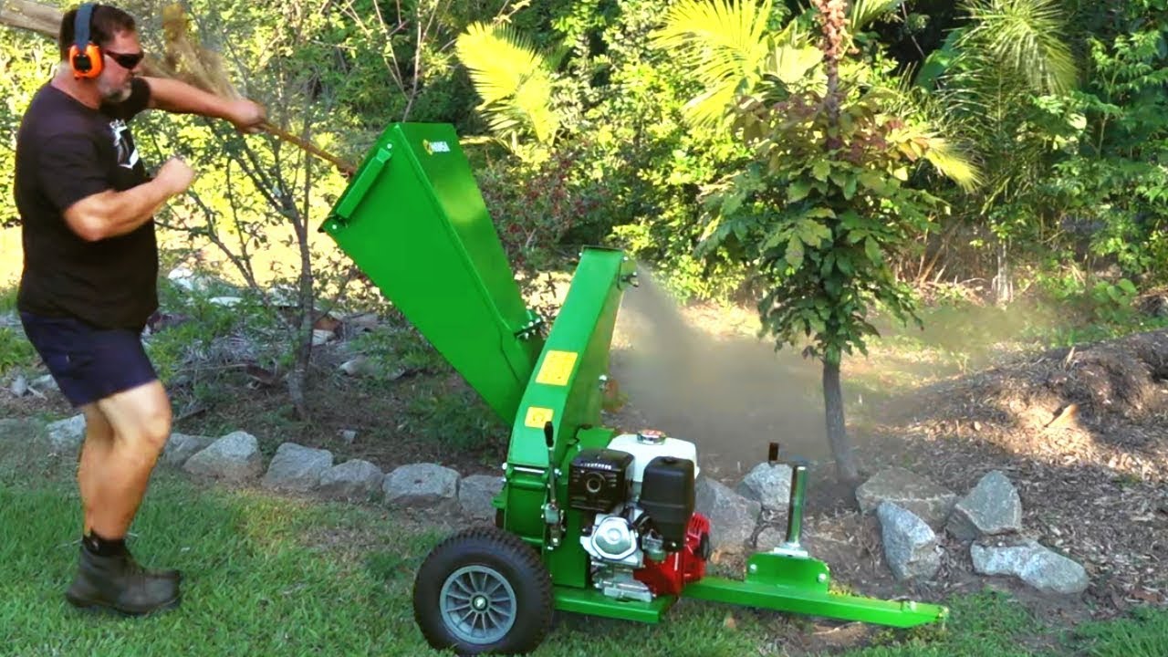 My NEW HANSA CHIPPER! Chews Garden Waste Like a CHAMP!