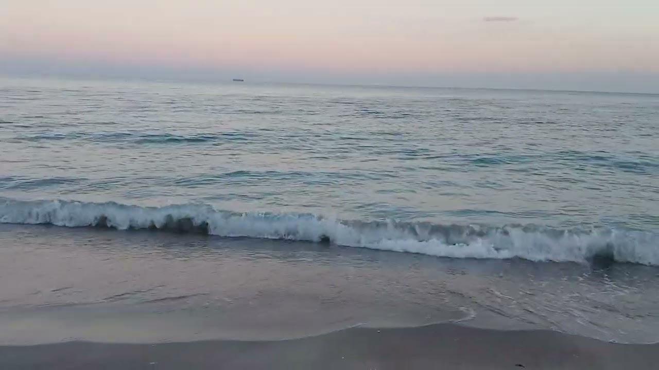 14 January 🌊 Sunset 🏖 Black sea H2O +5°C 